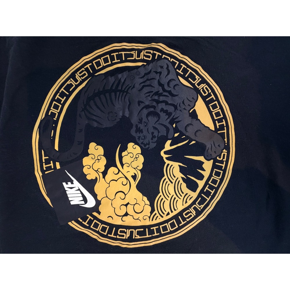 Nike Sportswear Mens Year of the Tiger Graphic T-Shirt Black Yellow Large
